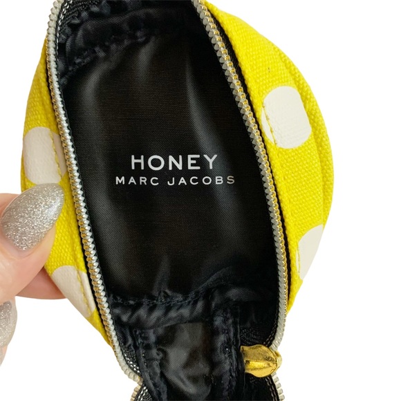Honey Marc Jacobs Yellow Polka Dot Zippered Small Pouch - Picture 4 of 9